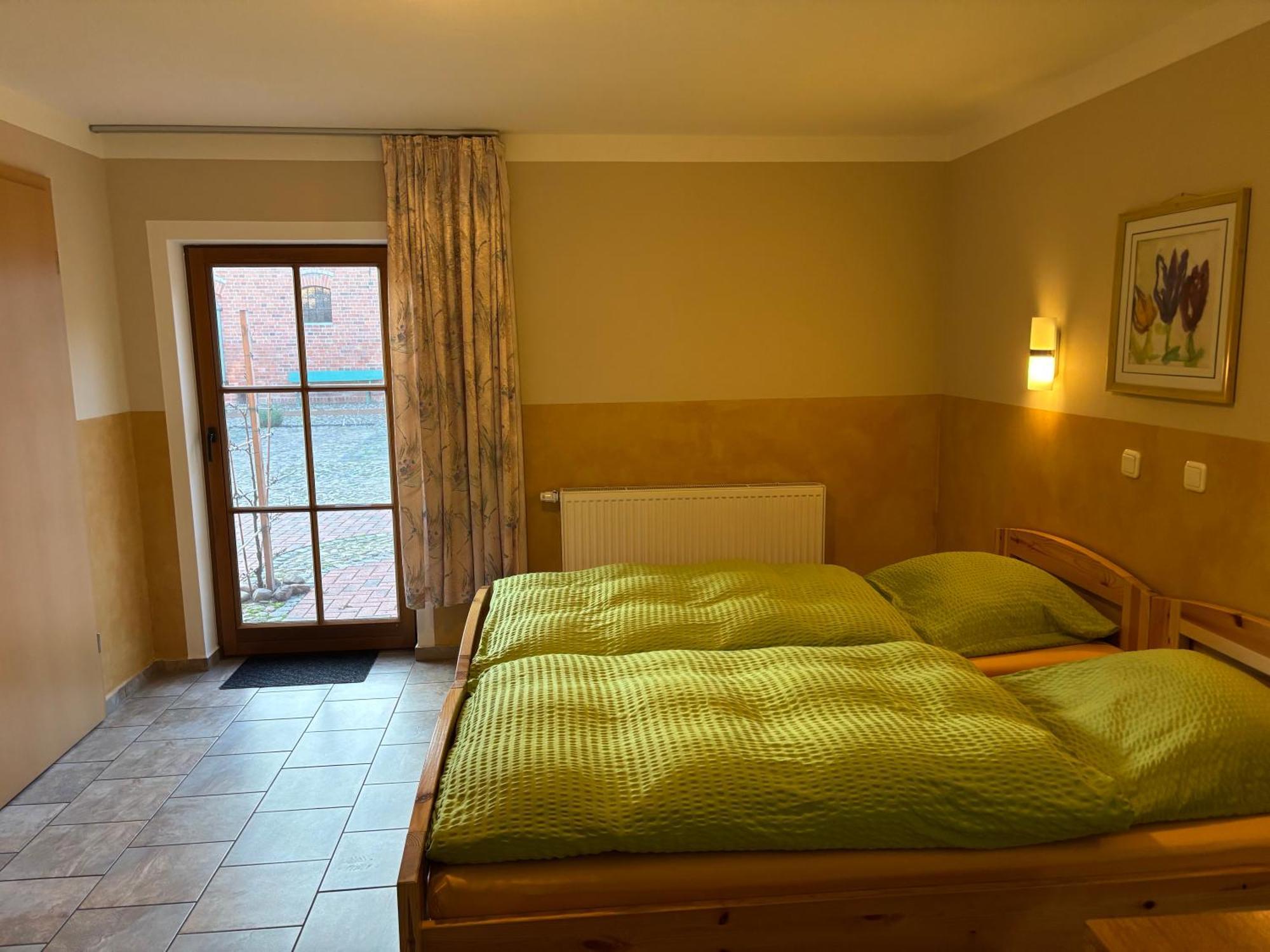 Tangermünde Pension Claudia Gueldenpfennig מראה חיצוני תמונה