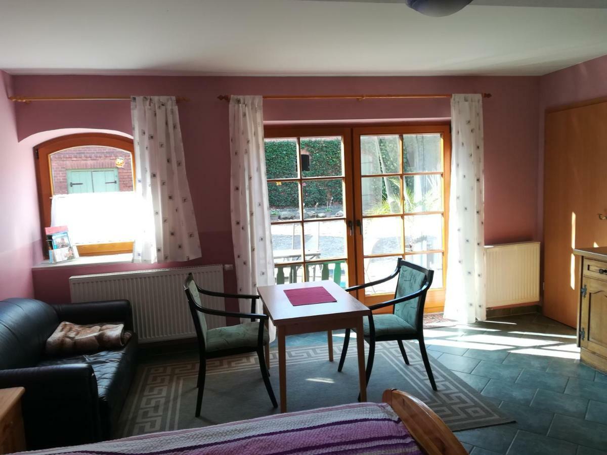 Tangermünde Pension Claudia Gueldenpfennig מראה חיצוני תמונה